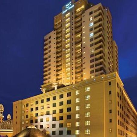 New Town Resort Suites At Pyramid Tower Subang Jaya Exterior photo