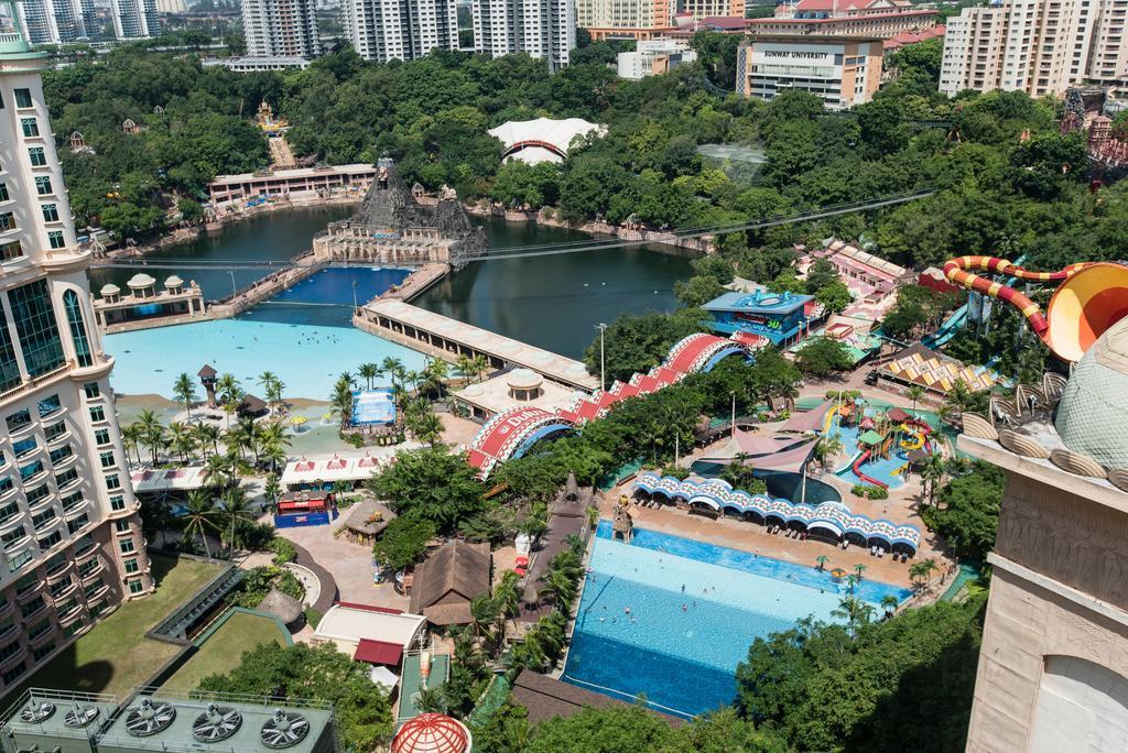 New Town Resort Suites At Pyramid Tower Subang Jaya Exterior photo