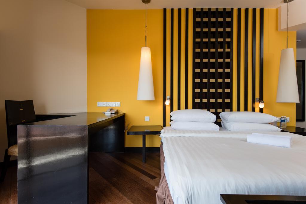 New Town Resort Suites At Pyramid Tower Subang Jaya Exterior photo